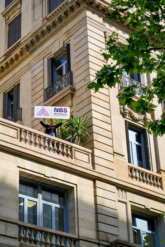 Institution defulat img