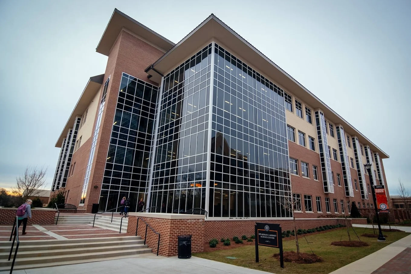 Institution defulat img