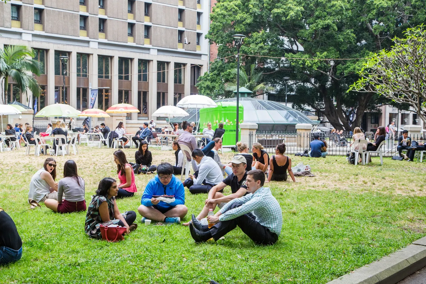 Institution defulat img