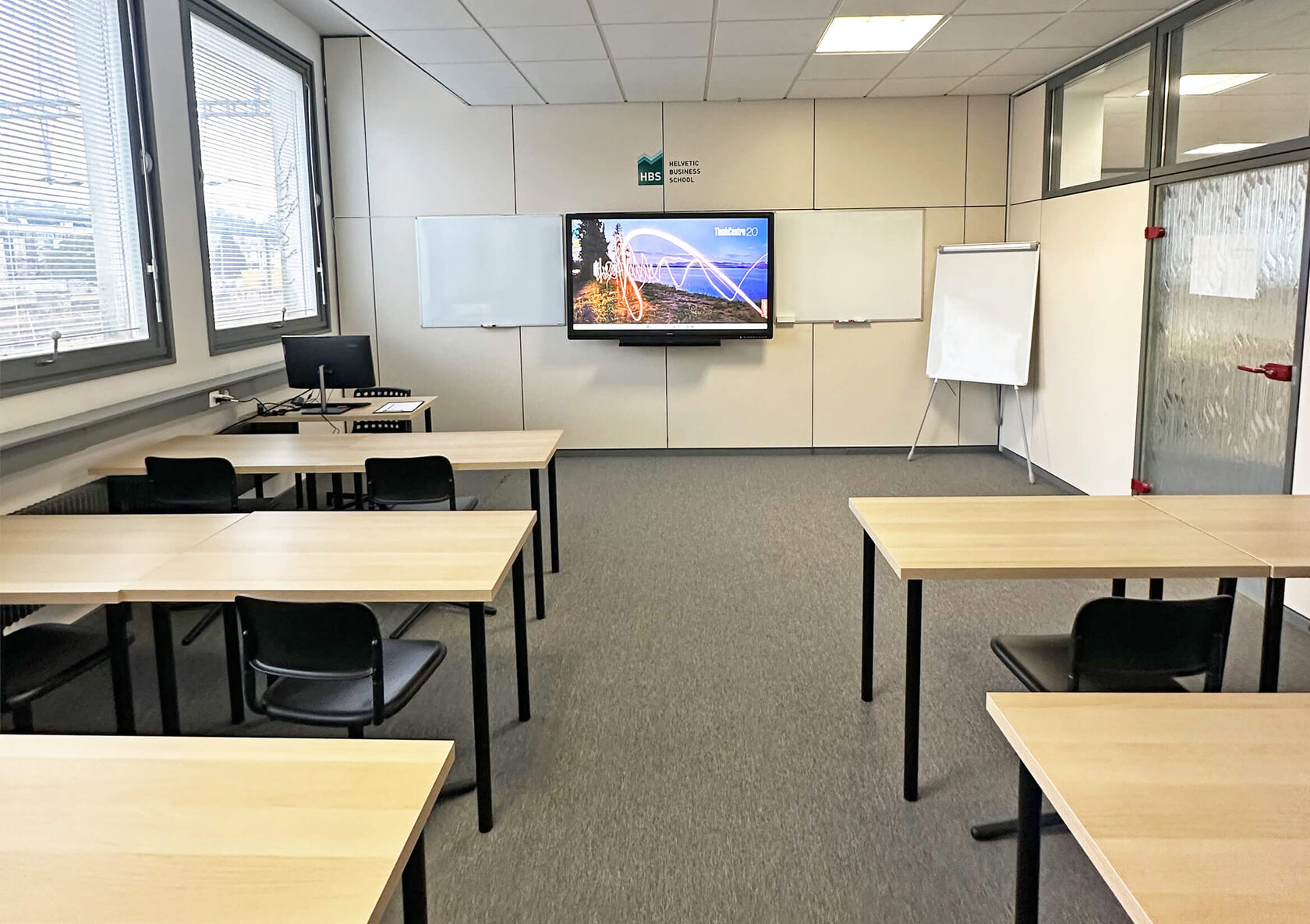 Institution defulat img