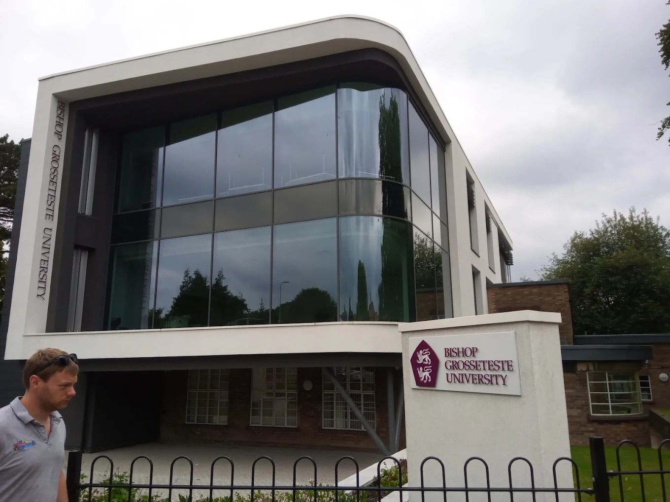 Institution defulat img