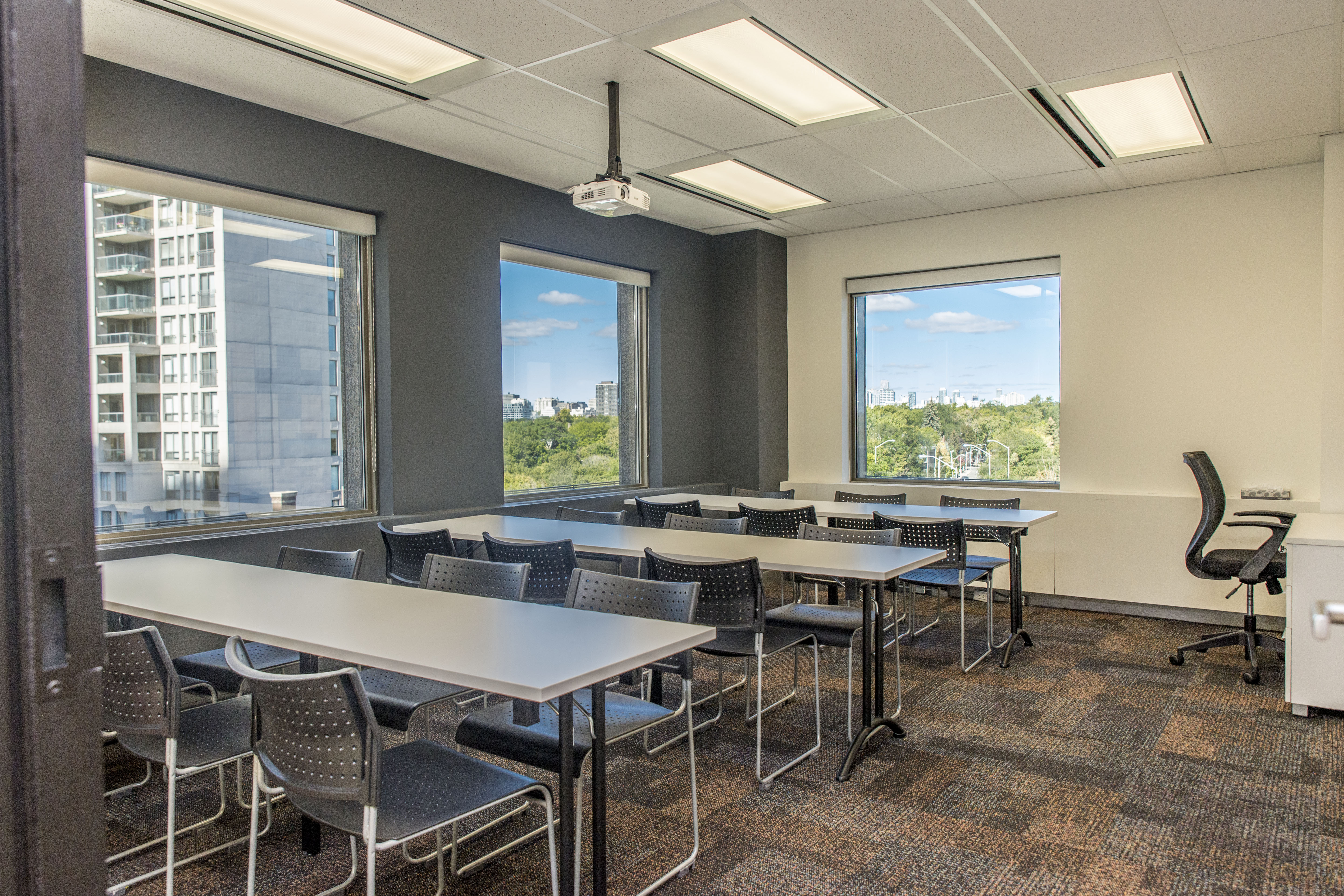 Institution defulat img